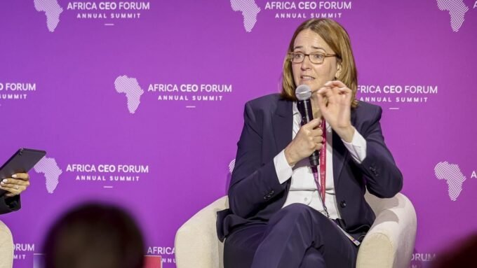 Dorothea von Boxberg, directrice générale de Brussels Airlines, lors d'une interview sur la stratégie africaine de la compagnie.