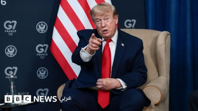 الرئيس الأمريكي دونالد ترامب يتحدث في مؤتمر صحفي حول الاتفاق مع إيران