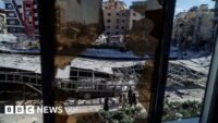 صورة تظهر التوترات في الشرق الأوسط، ربما جنود أو خرائط للمنطقة