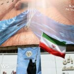 صورة لناقلتي نفط في مضيق هرمز، تعكس التوترات المتجددة في الملاحة البحرية بالمنطقة.