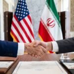صورة توضيحية لرمزية المفاوضات الدبلوماسية بين الدول.