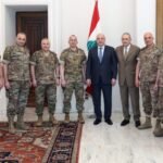الرئيس عون يترأس اجتماعاً تحضيرياً حاسماً لجولة المفاوضات المرتقبة في واشنطن 6 الرئيس جوزاف عون يترأس اجتماعاً في قصر بعبدا بحضور كبار المسؤولين العسكريين والدبلوماسيين لمناقشة المفاوضات المقبلة.