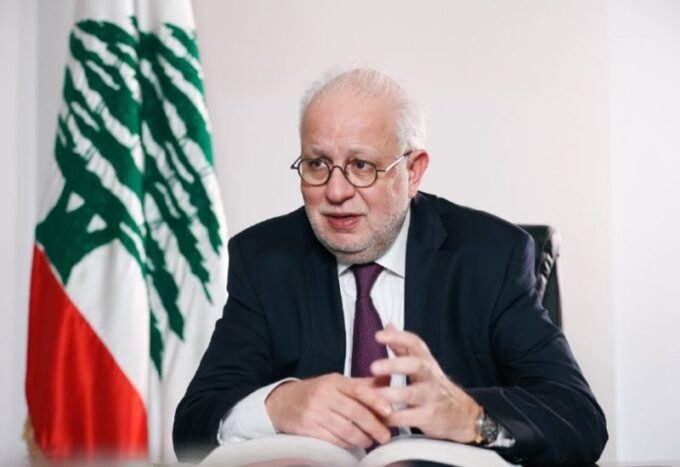 وزير العدل اللبناني عادل نصار يتحدث عن مساعي لبنان لتحصيل تعويضات.