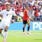 أرقام تاريخية تزين تعادل الفراعنة أمام بلجيكا في مستهل مشوار المونديال 6 صورة للاعبي منتخب مصر يحتفلون بهدف التعادل أمام بلجيكا في تصفيات كأس العالم 2026.