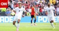 صورة للاعبي منتخب مصر يحتفلون بهدف التعادل أمام بلجيكا في تصفيات كأس العالم 2026.