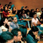 Vue aérienne d'un campus universitaire moderne au Maroc, symbolisant la réforme de l'enseignement supérieur.