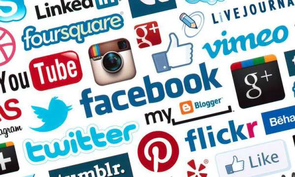 Réseaux Sociaux : L'Omniprésence, un Piège pour les Marques ? 8 Réseaux Sociaux : L'Omniprésence, un