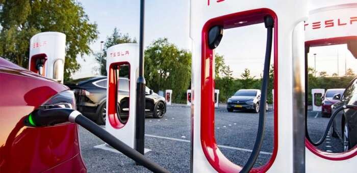 Tesla Maroc : Les Superchargers passent à la facturation à la minute et introduisent des frais d'inactivité 3 Tesla Maroc : Les Superchargers
