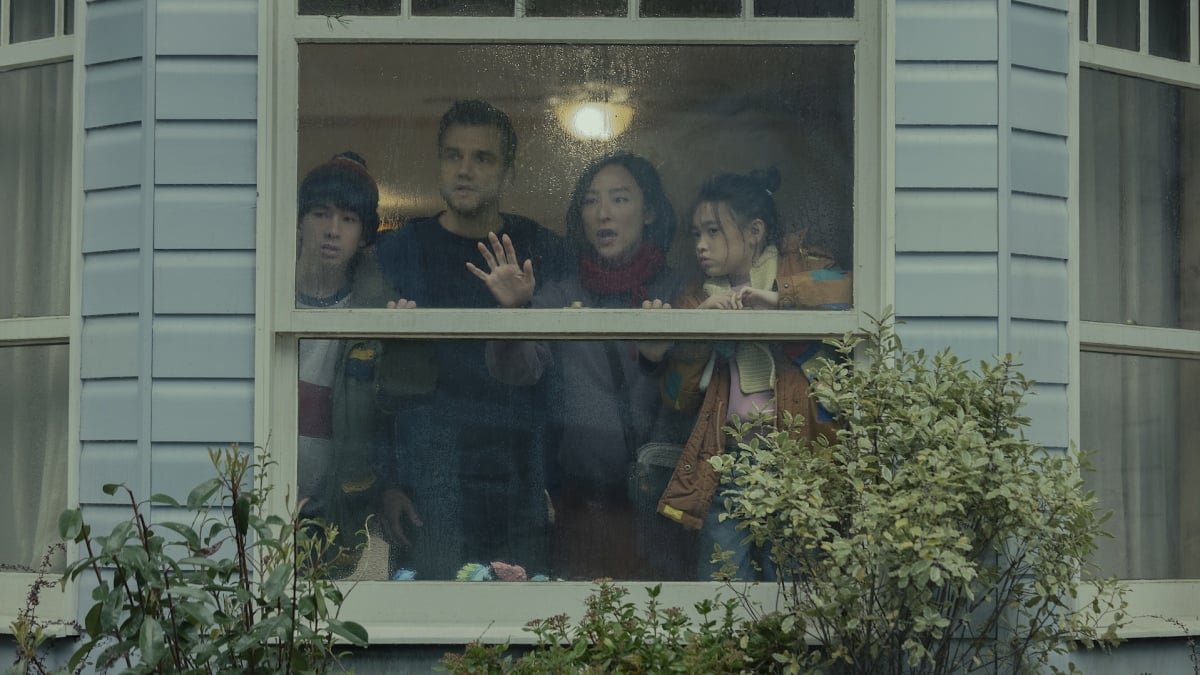 Greta Lee and Wagner Moura look terrified inside their smart home in 'The Last House' trailer