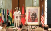 Vue de la cérémonie d'ouverture du Sommet des Forces Maritimes Africaines (AMFS 2026) à Rabat, illustrant la collaboration entre la Marine Royale marocaine et les forces navales américaines.