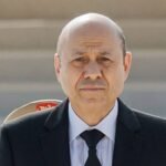 الرئيس العليمي يدعو لتوحيد الصفوف واستئناف تصدير النفط لإنهاء الأزمة اليمنية 8 الرئيس اليمني رشاد العليمي يلقي خطابًا حول الوضع في البلاد