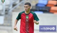 صورة للاعب كرة القدم المغربي بلال الخنوس في زي المنتخب الوطني