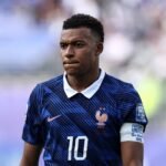 كيليان مبابي يقود منتخب فرنسا كقائد وهداف في كأس العالم