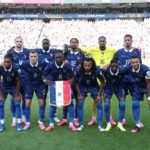 صورة تجمع لاعبي المنتخب الفرنسي والمغربي قبل مباراة كأس العالم 2026