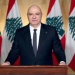صورة للرئيس اللبناني ميشال عون يتحدث في مؤتمر صحفي