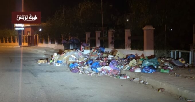 صورة لمارينا السعيدية تظهر أكوام النفايات والروائح الكريهة التي أثارت استياء الزوار والجالية المغربية.