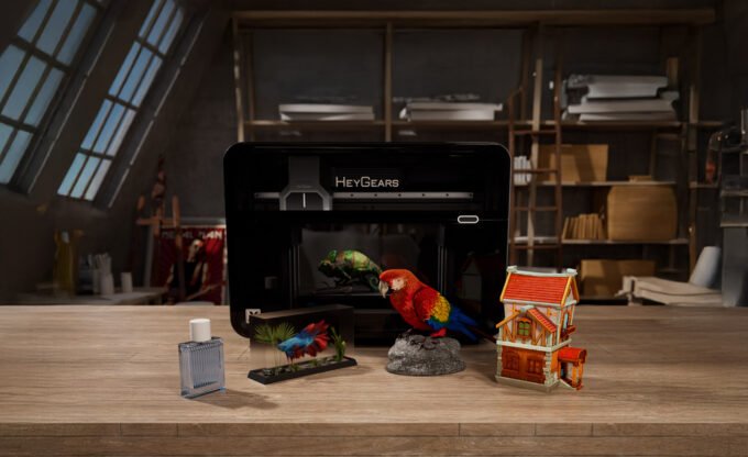 Beyond Imagination: HeyGears G1X Redefines Desktop 3D Printing with Integrated Full-Color & UV Capabilities 8 HeyGears G1X desktop full-color 3D and UV printer showcasing a vibrant, multi-textured 3D printed object.
