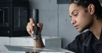 Hoto PixelDrive cordless screwdriver with its 30 bits and display