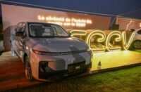 Vue latérale du Leapmotor B10, un SUV au design épuré et contemporain, avec ses lignes tendues et ses proportions équilibrées, présenté au Maroc.