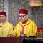 Le Roi Mohammed VI prononçant le Discours du Trône 2026, soulignant l'importance de la finance pour le développement économique du Maroc.