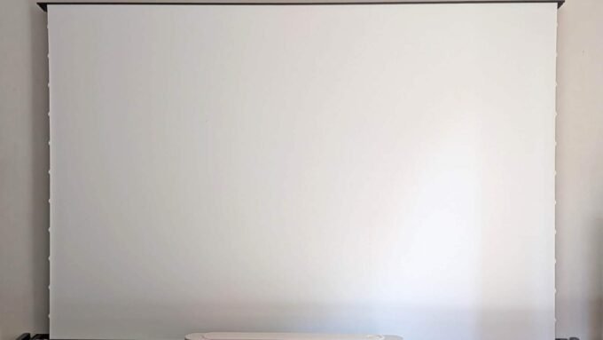 Nothing Projector Matte White : La Pureté Lumineuse, au Prix du Contraste en Plein Jour 7 Nothing Projector Matte White :