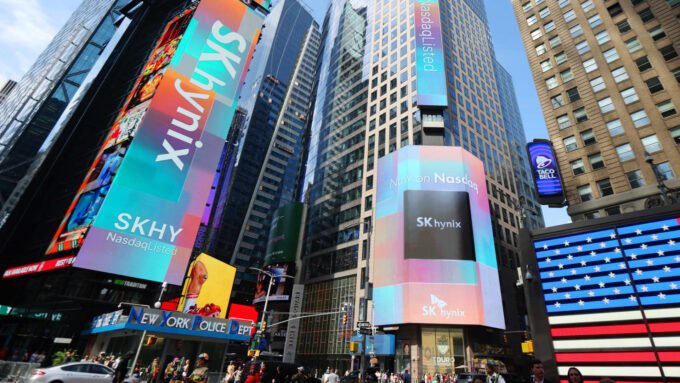 SK Hynix Chairman Chey Tae-won discussing AI memory demand during Nasdaq listing