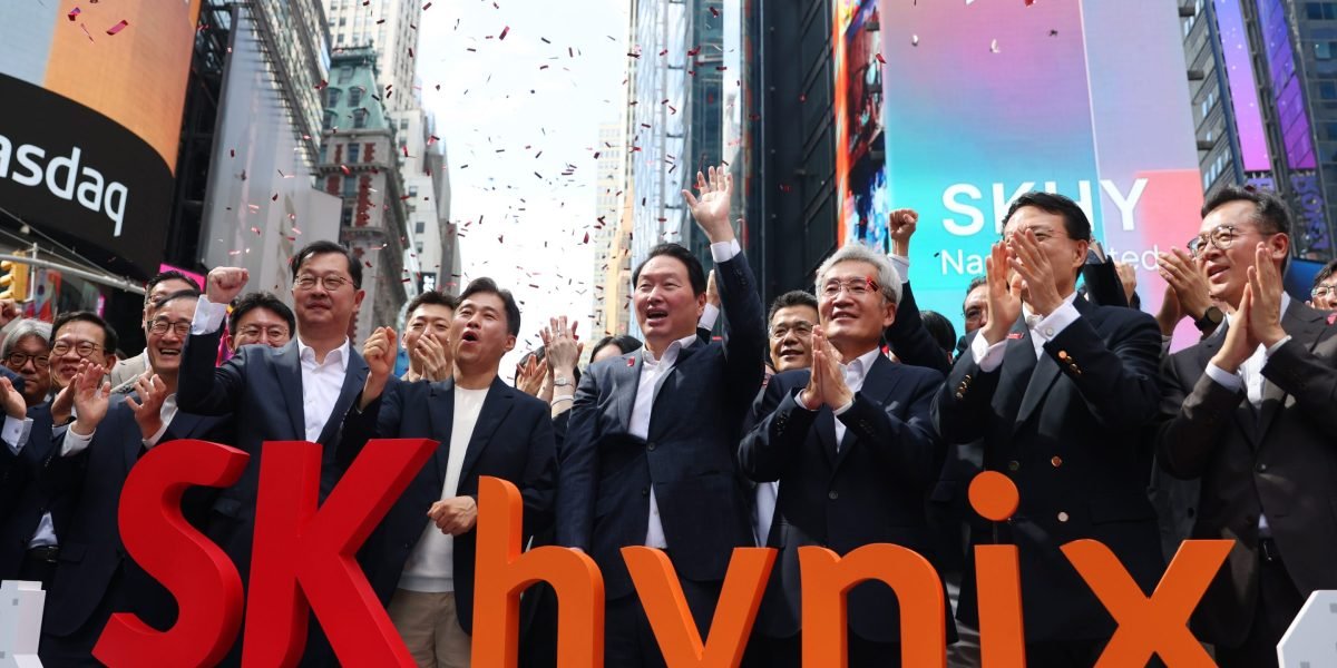 SK Hynix's Silent Ascent: Powering the AI Revolution from Nasdaq to Trillion-Dollar Heights 3 SK Group Chairman Chey Tae-won speaking at a news conference in Seoul.
