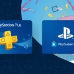 Logo PlayStation Plus avec une manette DualSense et des symboles PlayStation, illustrant l'offre de réduction de Sony.