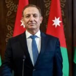 الأردن يعزز أمنه الغذائي: تطوير نظام معلوماتي وحملة وطنية لمكافحة هدر الغذاء 6 وزير الزراعة الأردني صائب الخريسات يترأس اجتماعاً حول تطوير نظام معلومات الأمن الغذائي ومناقشة حملة مكافحة هدر الغذاء.