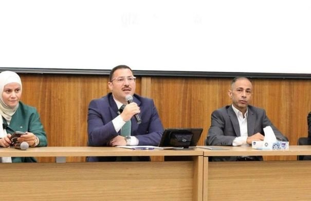 صورة جماعية للمشاركين في ورشة تدريب المقيمين لتفعيل إطار الثقافة المؤسسية في القطاع العام