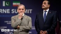 رئيس الوزراء الباكستاني محمد شهباز شريف وقائد الجيش الباكستاني المشير عاصم منير في لقاء رسمي.