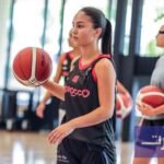 صورة جماعية للاعبات المنتخب المغربي لكرة السلة لأقل من 18 سنة خلال حصة تدريبية