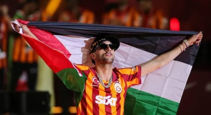 حكيم زياش يندد بتصريحات بن غفير حول غزة: "حياة الفلسطينيين أثمن" 9 صورة للاعب كرة القدم المغربي حكيم زياش يعبر عن تضامنه مع الشعب الفلسطيني.