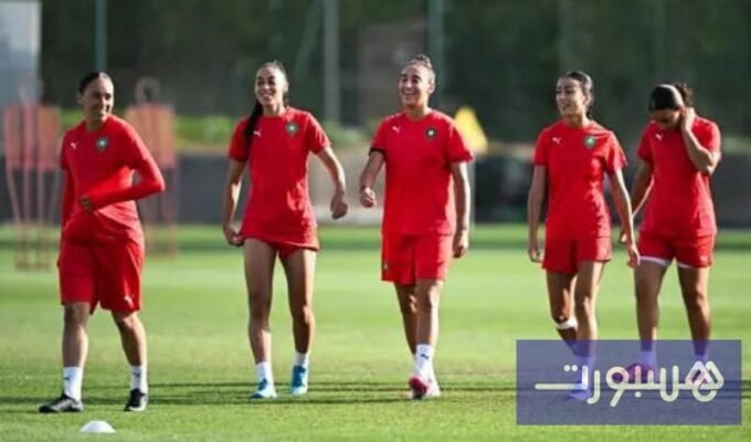قمة حاسمة في كأس أمم إفريقيا للسيدات: المغرب يواجه السنغال لتحديد صدارة المجموعة الأولى 9 صورة للاعبات المنتخب المغربي والسنغالي للسيدات خلال مباراة كرة قدم حاسمة في كأس أمم إفريقيا.
