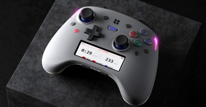 Genki Manta customizable gaming controller with a large screen and multiple adjustable buttons