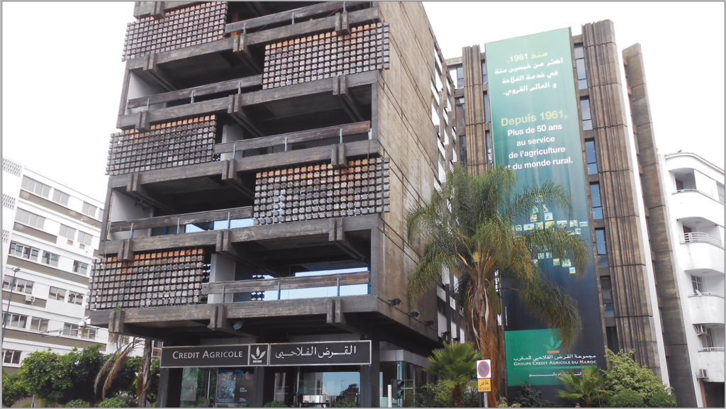 Le Crédit Agricole du Maroc Déploie une Stratégie Ambitieuse pour les Marocains du Monde : De la Remise à l'Investissement Durable 3 Représentants du Crédit Agricole du Maroc lors de l'événement « CAM MDM – Racines & Horizons » à Marrakech, présentant des solutions de financement à la diaspora marocaine.