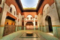 Medersa Bou Inania, Fès, horloge hydraulique, architecture mérinide, histoire du Maroc, éducation médiévale, clepsydre, Abou Inân Fâris ben Ali, restauration monument historique