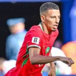 Azzedine Ounahi, milieu de terrain marocain, au centre d'un duel de transfert entre le FC Barcelone et le Real Betis.