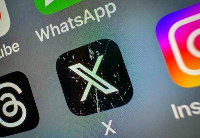 Nikita Bier, former head of product at X, announces his departure.