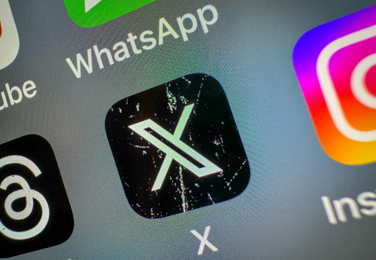 Nikita Bier, former head of product at X, announces his departure.