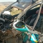 Scène d'accident avec des véhicules endommagés et des services de secours à Tanger.