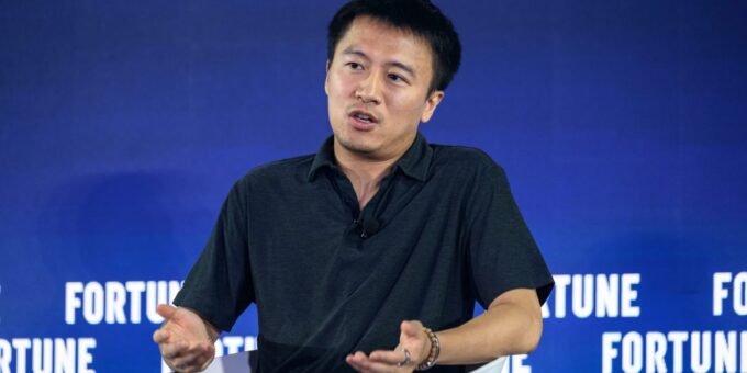 Yuxiang Zhou, founder of Black Lake Technologies, discussing AI's role in business and leadership at the Fortune Leaders Forum.