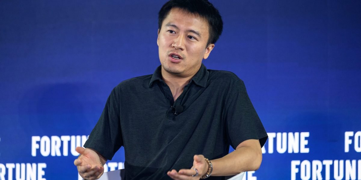 Yuxiang Zhou, founder of Black Lake Technologies, discussing AI's role in business and leadership at the Fortune Leaders Forum.