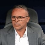 Photo du sélectionneur national Mohamed Ouahbi annonçant la liste des joueurs des Lions de l'Atlas pour les éliminatoires de la CAN 2027.