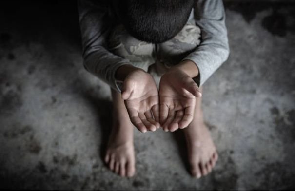 صورة توضيحية لعملية أمنية لمكافحة استغلال الأطفال في التسول بمصر.
