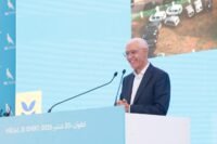 صورة لراشيد الطالبي العلمي خلال مهرجان خطابي لحزب التجمع الوطني للأحرار في تطوان