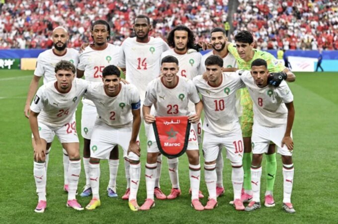 لاعبو المنتخب المغربي خلال مباراة كرة قدم في تصفيات كأس الأمم الإفريقية