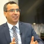 صورة لمركز زراعي حديث في بلدة القصر بقضاء الهرمل، يمثل دعم التنمية الزراعية المحلية.