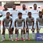 لاعبي نهضة بركان يحتفلون بهدف خلال مباراة ودية ضد حسنية لازاري وجدة.