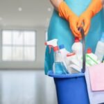 وزارة العمل تكشف: أكثر من ألف عاملة منزلية أبلغ عن هروبهن هذا العام وتدابير جديدة لمواجهة الظاهرة 8 عاملة منزلية وشعار وزارة العمل